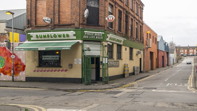 The Sunflower Belfast Pub with live music offer